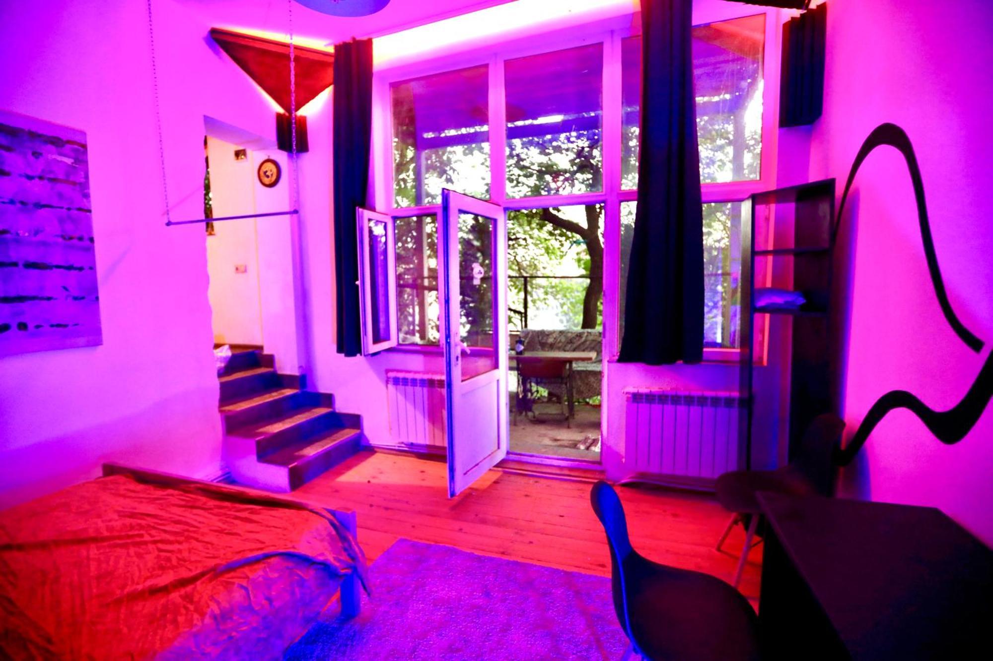 Cosy Studio With Beautiful Garden 耶烈万 外观 照片